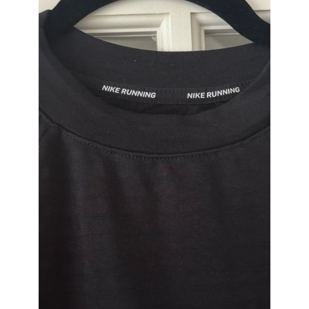 Nike running women's top‎ size small, zipper pocket - Picture 3 of 5